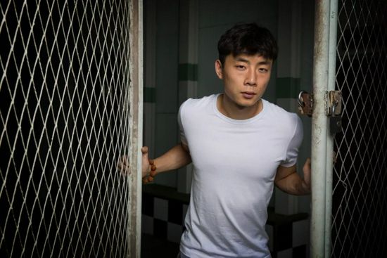 父权文明的体制深处，早已对这个现象安排好对策:它使得父先发制人，以僭夺或乱伦的罪名(或罪恶感)惩戒子，譬如，在俄狄浦斯的神话中神谕早在俄狄浦斯出生之前就声称他会弑父娶母，也就是说，早在子有弒父娶母的能力或意图之前，文化已经先定了他的罪。